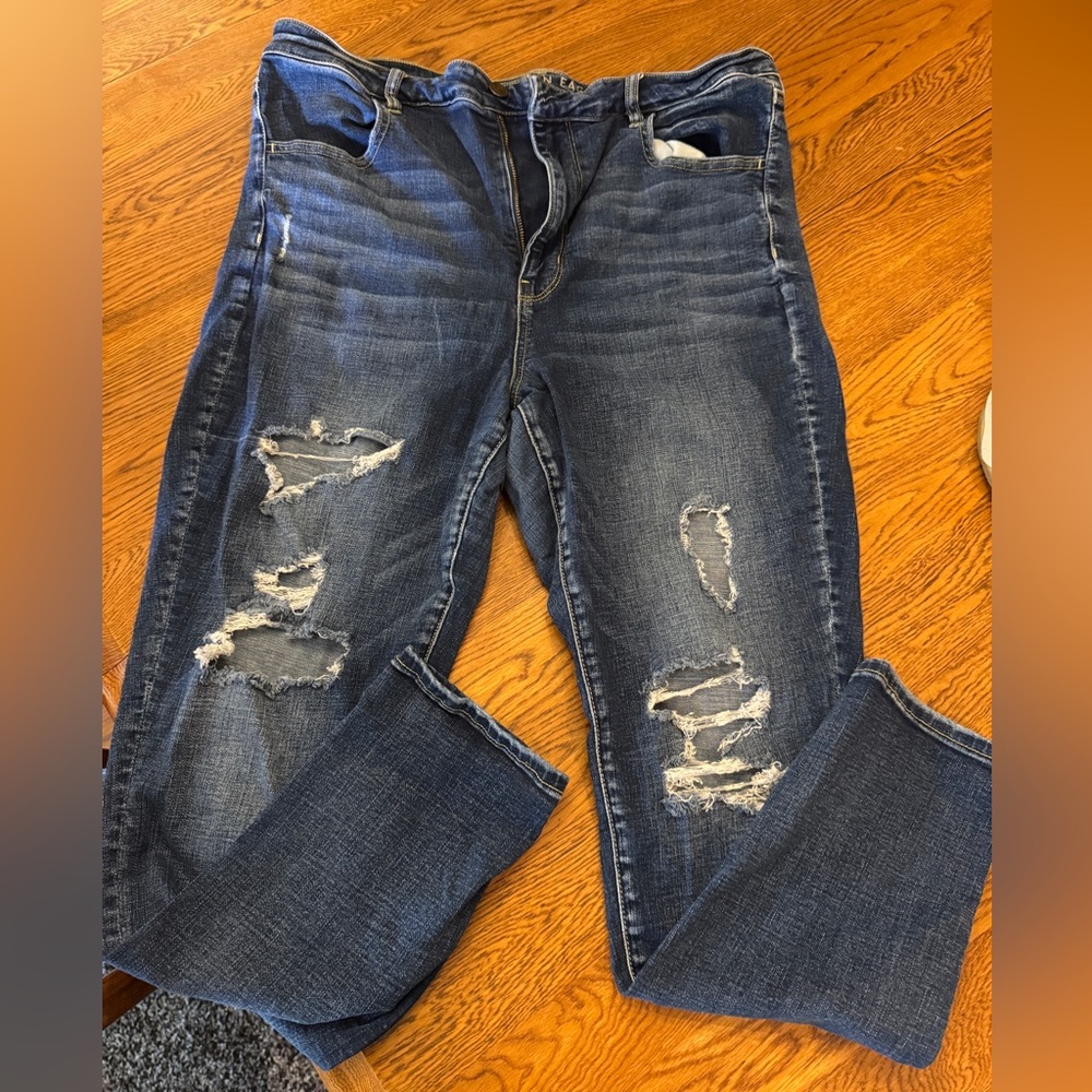 American Eagle Jeans – Size 18 Extra Stretch & Distressed Style